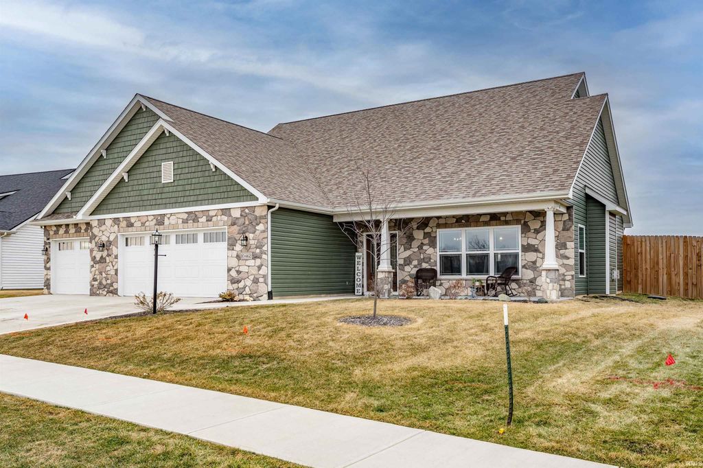 Photo of 10462 Chestnut Creek Boulevard, Fort Wayne, IN 46814 (MLS # 202606488)