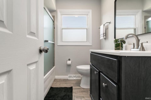 Tiny photo for 53157 Brookfield Drive, Elkhart, IN 46514 (MLS # 202643704)