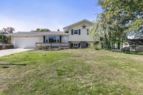 Photo of 53157 Brookfield Drive, Elkhart, IN 46514 (MLS # 202643704)