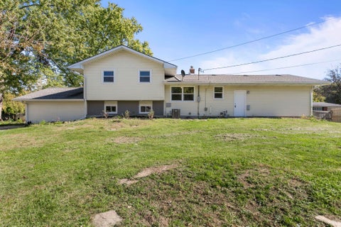 Tiny photo for 53157 Brookfield Drive, Elkhart, IN 46514 (MLS # 202643704)