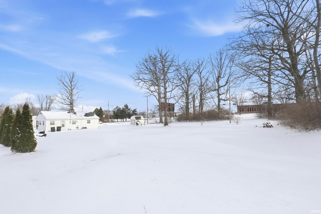 Photo of 2309 Shadybrook Drive, Fort Wayne, IN 46803 (MLS # 202603669)