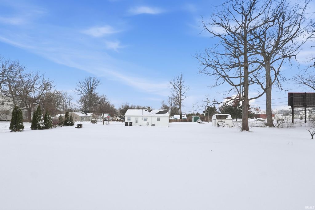 Photo of 2309 Shadybrook Drive, Fort Wayne, IN 46803 (MLS # 202603669)