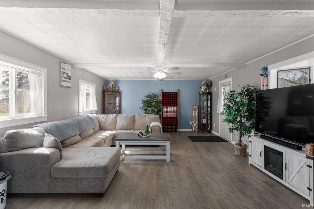 Photo of 4404 N 350 E Road, Rolling Prairie, IN 46371 (MLS # 202608147)