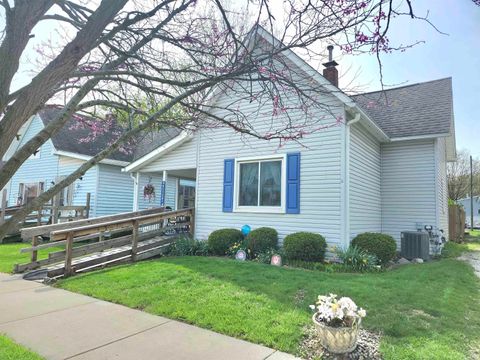Photo of 909 S Bell Street, Kokomo, IN 46901 (MLS # 202612607)
