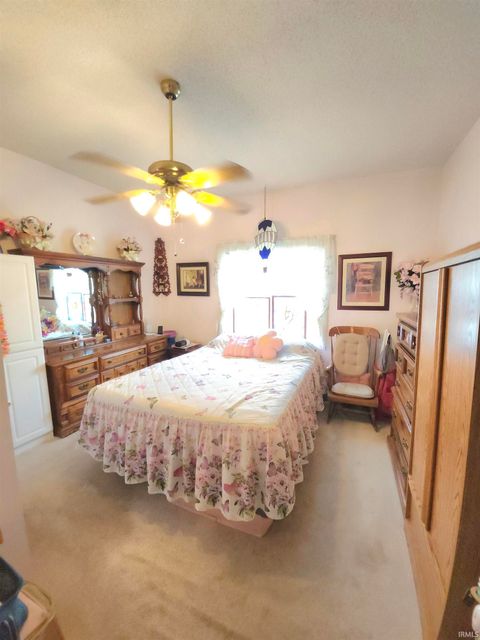 Tiny photo for 909 S Bell Street, Kokomo, IN 46901 (MLS # 202612607)