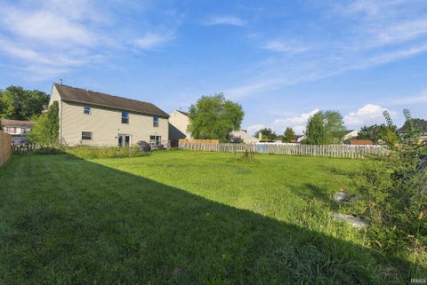 Tiny photo for 9705 Founders Way, Fort Wayne, IN 46835 (MLS # 202637695)