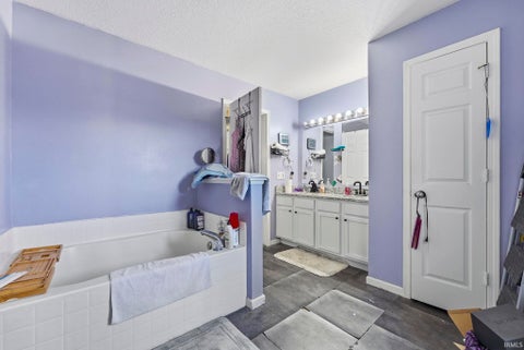 Tiny photo for 9705 Founders Way, Fort Wayne, IN 46835 (MLS # 202637695)