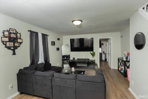 Tiny photo for 2507 N 19th Street, Lafayette, IN 47904 (MLS # 202531674)