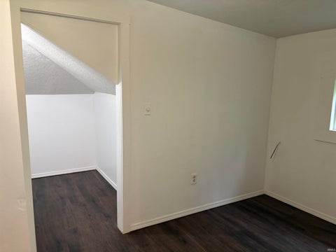 Tiny photo for 1216 N 12th Street, Vincennes, IN 47591 (MLS # 202624819)