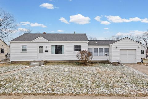 Photo of 1411 Sunset Drive, Lafayette, IN 47905 (MLS # 202600193)