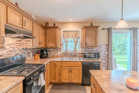 Tiny photo for 2287 Rittenhouse Place, Huntertown, IN 46748 (MLS # 202536114)