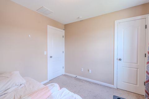 Tiny photo for 2287 Rittenhouse Place, Huntertown, IN 46748 (MLS # 202536114)