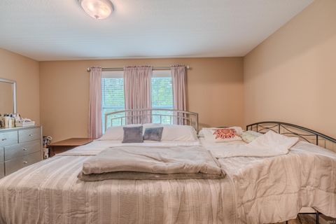 Tiny photo for 2287 Rittenhouse Place, Huntertown, IN 46748 (MLS # 202536114)