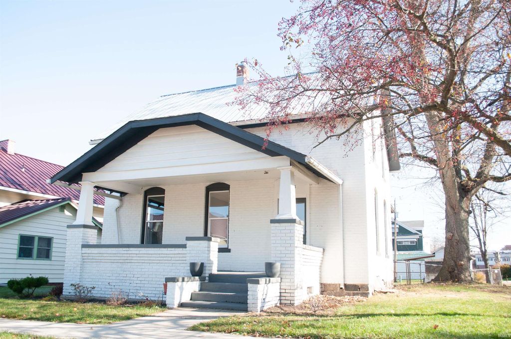 Photo of 203 S Martin Street, Ligonier, IN 46767 (MLS # 202546223)