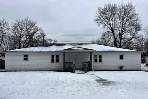 Photo of 411 N Pine Street, Brazil, IN 47234 (MLS # 202548731)