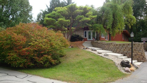Photo of 2203 Willow Springs Road, Kokomo, IN 46902 (MLS # 202641369)