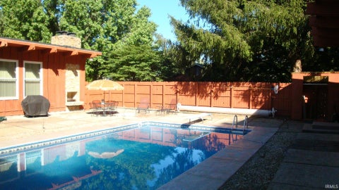 Tiny photo for 2203 Willow Springs Road, Kokomo, IN 46902 (MLS # 202641369)