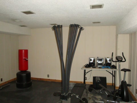 Tiny photo for 2203 Willow Springs Road, Kokomo, IN 46902 (MLS # 202641369)