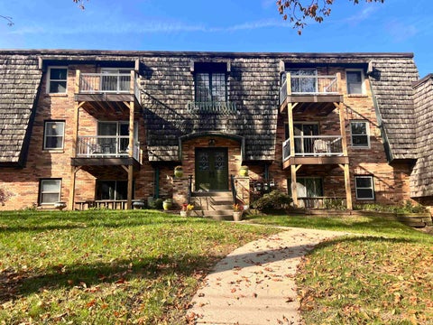 Tiny photo for 902 N 21st Street #3, Lafayette, IN 47904 (MLS # 202644750)