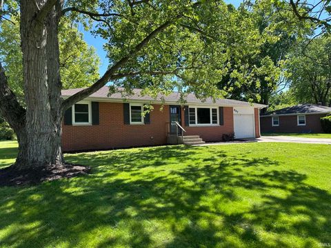 Photo of 937 W 8th Street, Rochester, IN 46975 (MLS # 202618403)