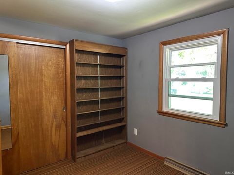 Tiny photo for 937 W 8th Street, Rochester, IN 46975 (MLS # 202618403)