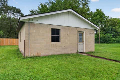 Tiny photo for 622 Shultz Street, Logansport, IN 46947 (MLS # 202633440)