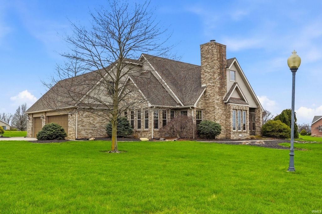 Photo of 92 W Golfbrook Drive, Portland, IN 47371 (MLS # 202617006)
