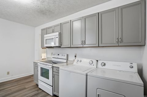 Tiny photo for 3106 Kossuth Street, Lafayette, IN 47904 (MLS # 202548751)