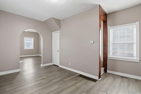 Tiny photo for 3106 Kossuth Street, Lafayette, IN 47904 (MLS # 202548751)