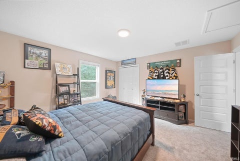 Tiny photo for 558 S Valley Drive, Columbia City, IN 46725 (MLS # 202638611)