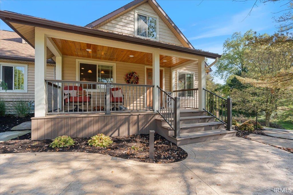 Photo of 542 W Park Street, Columbia City, IN 46725 (MLS # 202642466)