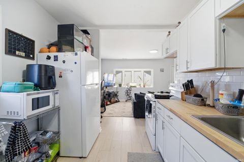 Tiny photo for 1034 E Richmond Street, Kokomo, IN 46901 (MLS # 202615518)