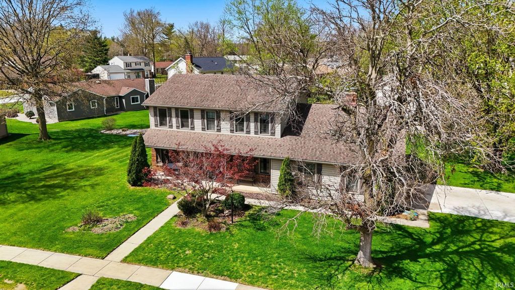 Photo of 5723 Oak Fall Road, Fort Wayne, IN 46845 (MLS # 202613312)