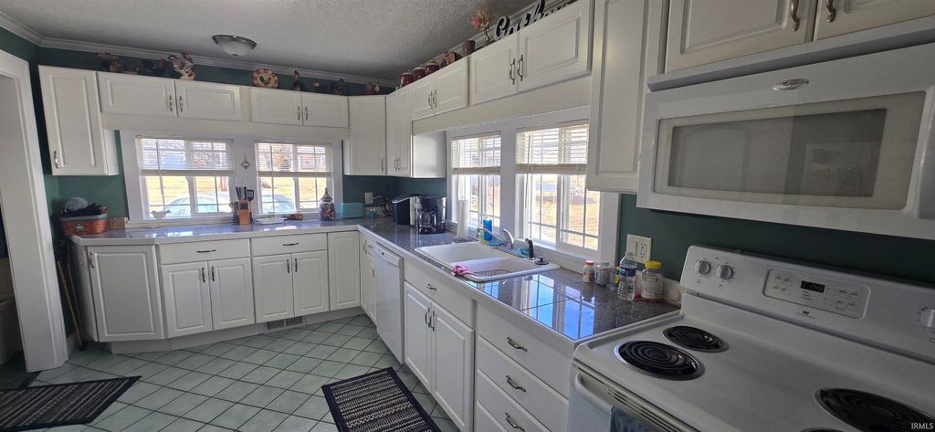 Photo of 517 S Lawton Street, Jasonville, IN 47438 (MLS # 202602302)