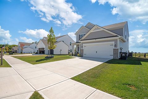Tiny photo for 849 Lando Creek Drive, Kokomo, IN 46902 (MLS # 202535420)