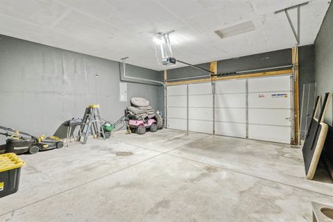 Tiny photo for 849 Lando Creek Drive, Kokomo, IN 46902 (MLS # 202535420)