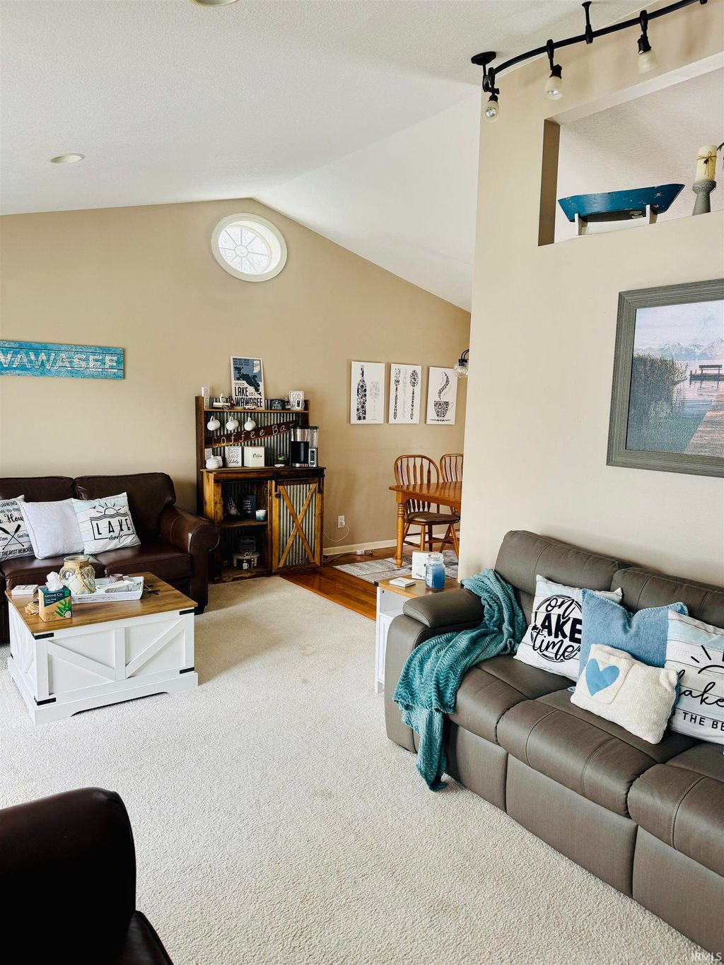 Photo of 11397 NE Wawasee Drive, Syracuse, IN 46567 (MLS # 202608913)