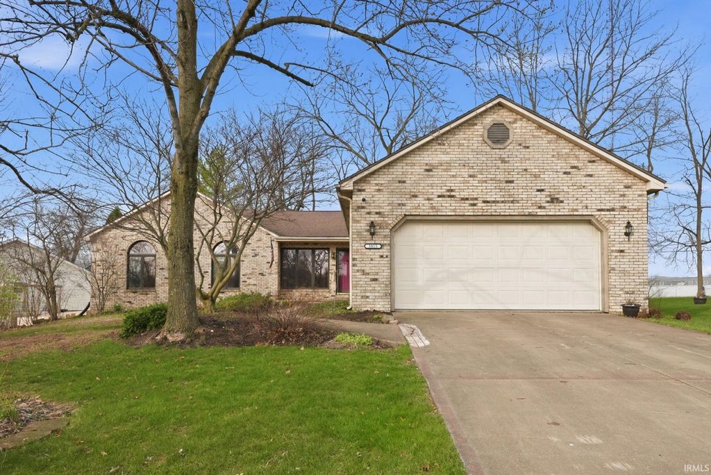 Photo of 3015 Sawgrass Trail, Fort Wayne, IN 46808 (MLS # 202611373)