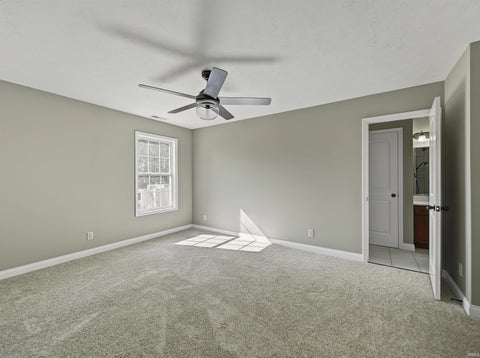 Tiny photo for 4721 Boardwalk Drive, Evansville, IN 47725 (MLS # 202643723)