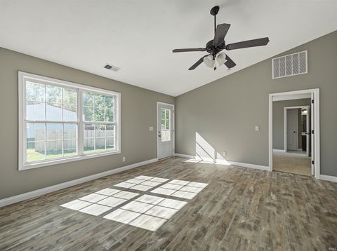 Tiny photo for 4721 Boardwalk Drive, Evansville, IN 47725 (MLS # 202643723)