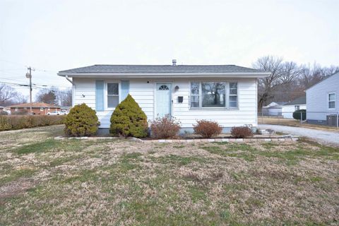 Photo of 4300 E Riverside Drive, Evansville, IN 47714 (MLS # 202607471)