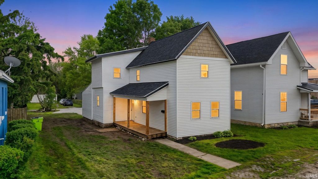 Photo of 1211 Gay Street, Huntington, IN 46750 (MLS # 202620202)