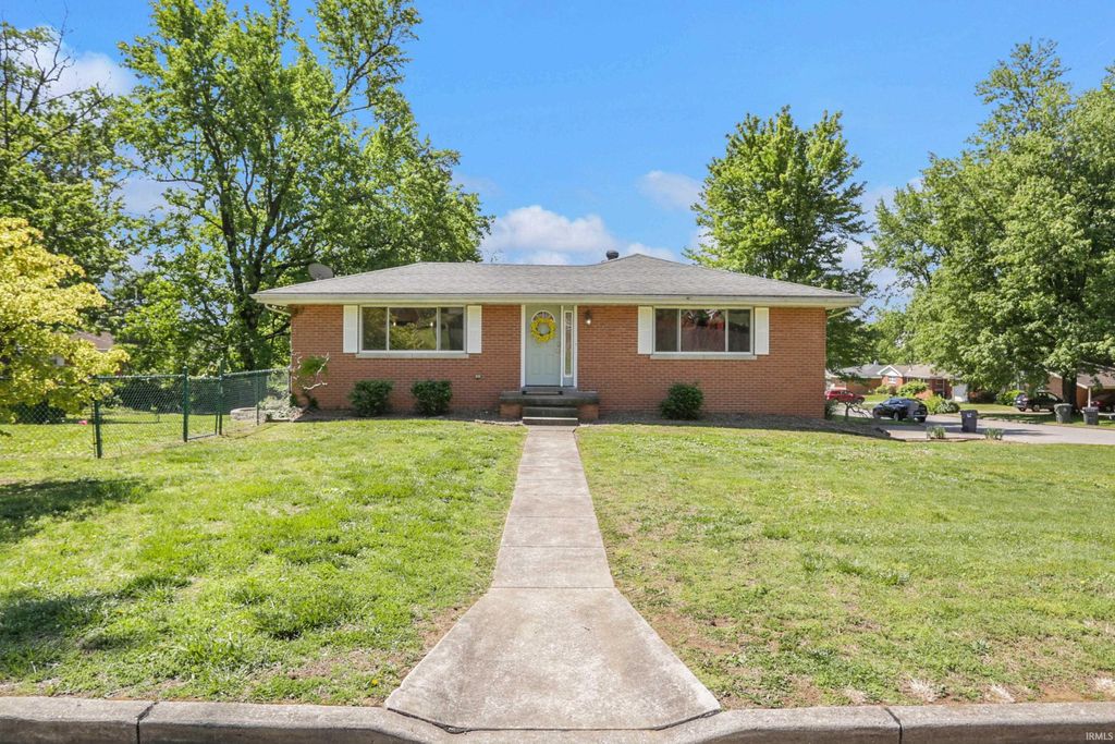 Photo of 5607 Twickingham Drive, Evansville, IN 47711 (MLS # 202617374)