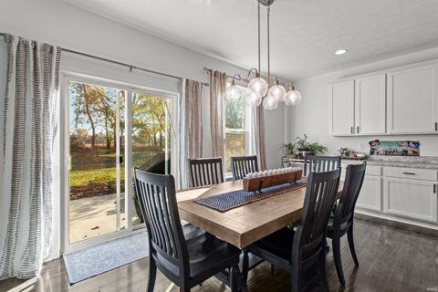 Tiny photo for 5592 Golden Gate Way, Kokomo, IN 46902 (MLS # 202544439)