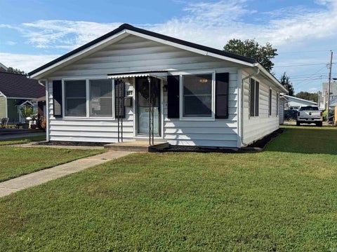 Photo of 520 W Main Street, Peru, IN 46970 (MLS # 202638454)