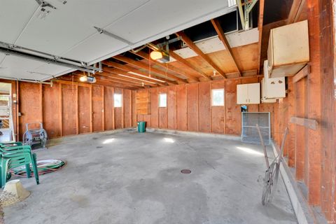 Tiny photo for 24 Prairie Court, Lafayette, IN 47904 (MLS # 202617986)