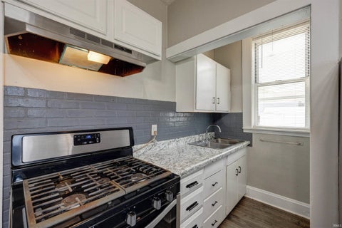 Tiny photo for 1220 Read Street, Evansville, IN 47710 (MLS # 202629174)