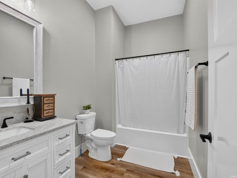 Tiny photo for 12967 N Eastshore Drive, Syracuse, IN 46567 (MLS # 202631296)