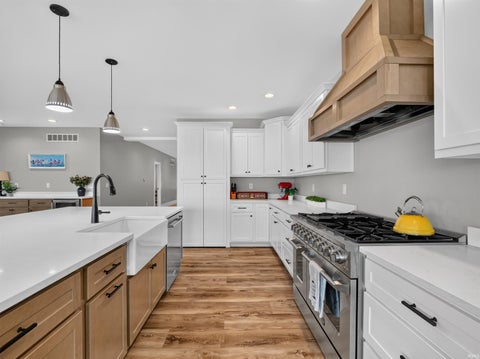 Tiny photo for 12967 N Eastshore Drive, Syracuse, IN 46567 (MLS # 202631296)