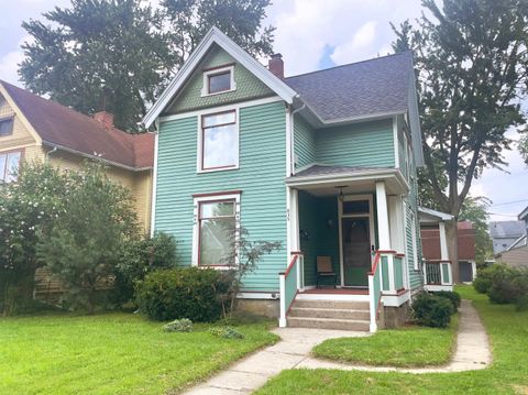 Tiny photo for 835 Columbia Avenue #2, Fort Wayne, IN 46805 (MLS # 202536098)